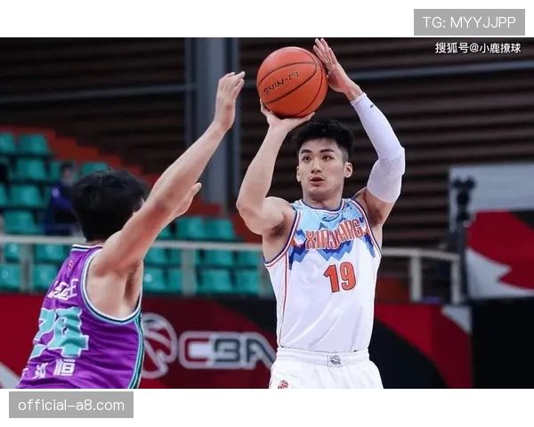 评论：关于设立“赛季跑动负荷红线”的提议，在球队管理层与经纪人中引发广泛争议